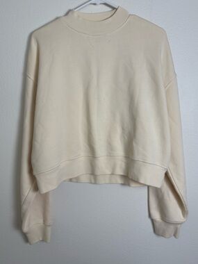 SET Active Cream Crew Neck Sweater Size Medium